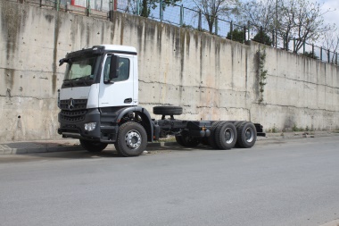 Mercedes-Benz Arocs 3342 K 6x4